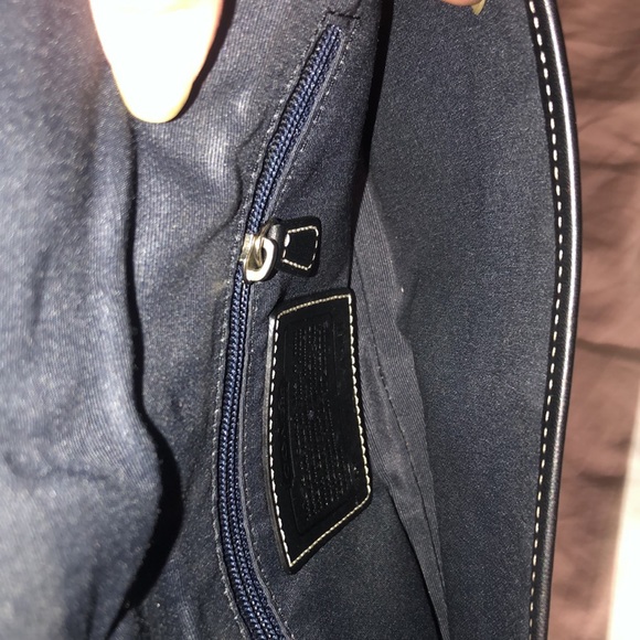 Coach purse - Picture 3 of 6